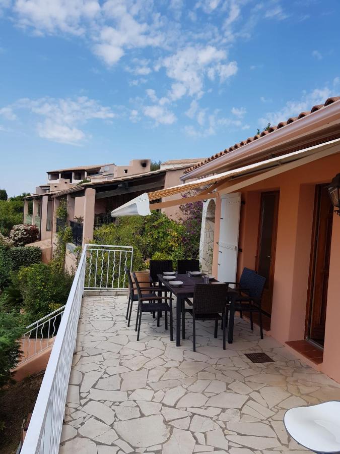 Villa Mit Grossartigem Panoramablick Auf Das Meer Und Direkt Am Pool La Croix-Valmer Exteriér fotografie