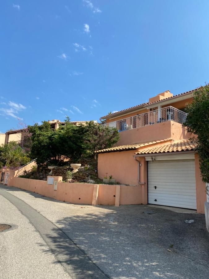 Villa Mit Grossartigem Panoramablick Auf Das Meer Und Direkt Am Pool La Croix-Valmer Exteriér fotografie